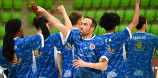Асен Великов ще дирижира играта на Академик за последно днес
