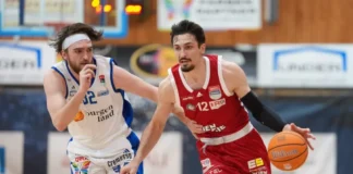 Нов успех за Младенов и Виена в плейофите в Австрия