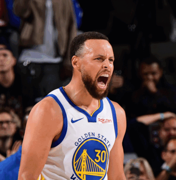 Къри блесна при драматичен обрат на Голдън Стейт срещу Клипърс (видео)