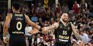 Осем от Монако пратиха Апоел на шесто място в Евролигата (видео)