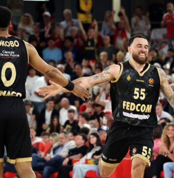 Осем от Монако пратиха Апоел на шесто място в Евролигата (видео)