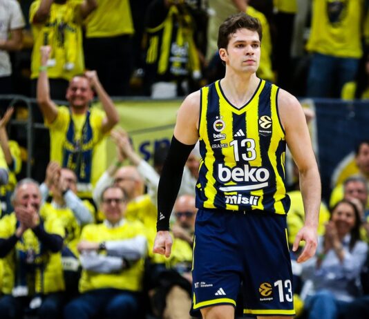 Тарик Биберович подпали паркета: Фенербахче с летящ старт в плейофите на Евролигата (видео)