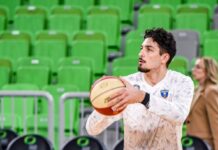 Младенов и Виена с ударен старт на плейофите в Австрия